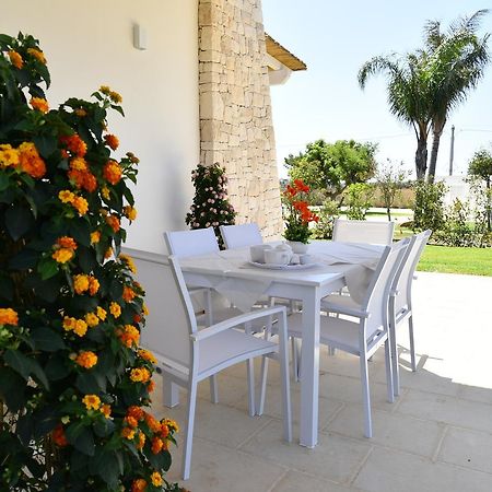 Borgo Fiorito Relais Bed & Breakfast ปาราบิตา ภายนอก รูปภาพ