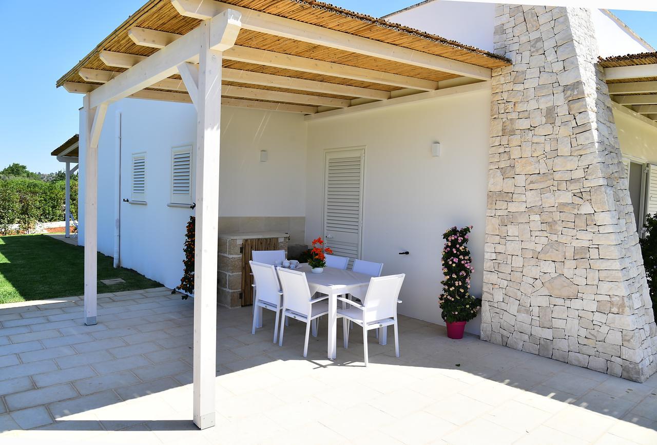 Borgo Fiorito Relais Bed & Breakfast ปาราบิตา ภายนอก รูปภาพ