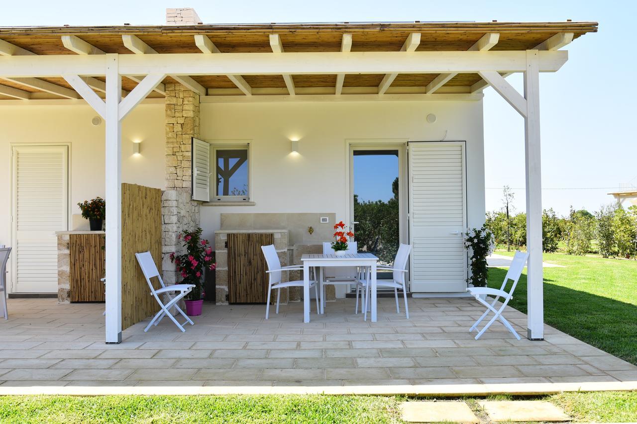 Borgo Fiorito Relais Bed & Breakfast ปาราบิตา ภายนอก รูปภาพ