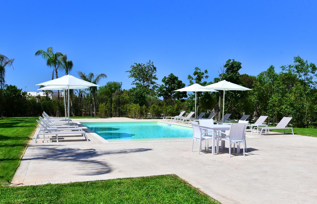 Borgo Fiorito Relais Bed & Breakfast ปาราบิตา ภายนอก รูปภาพ