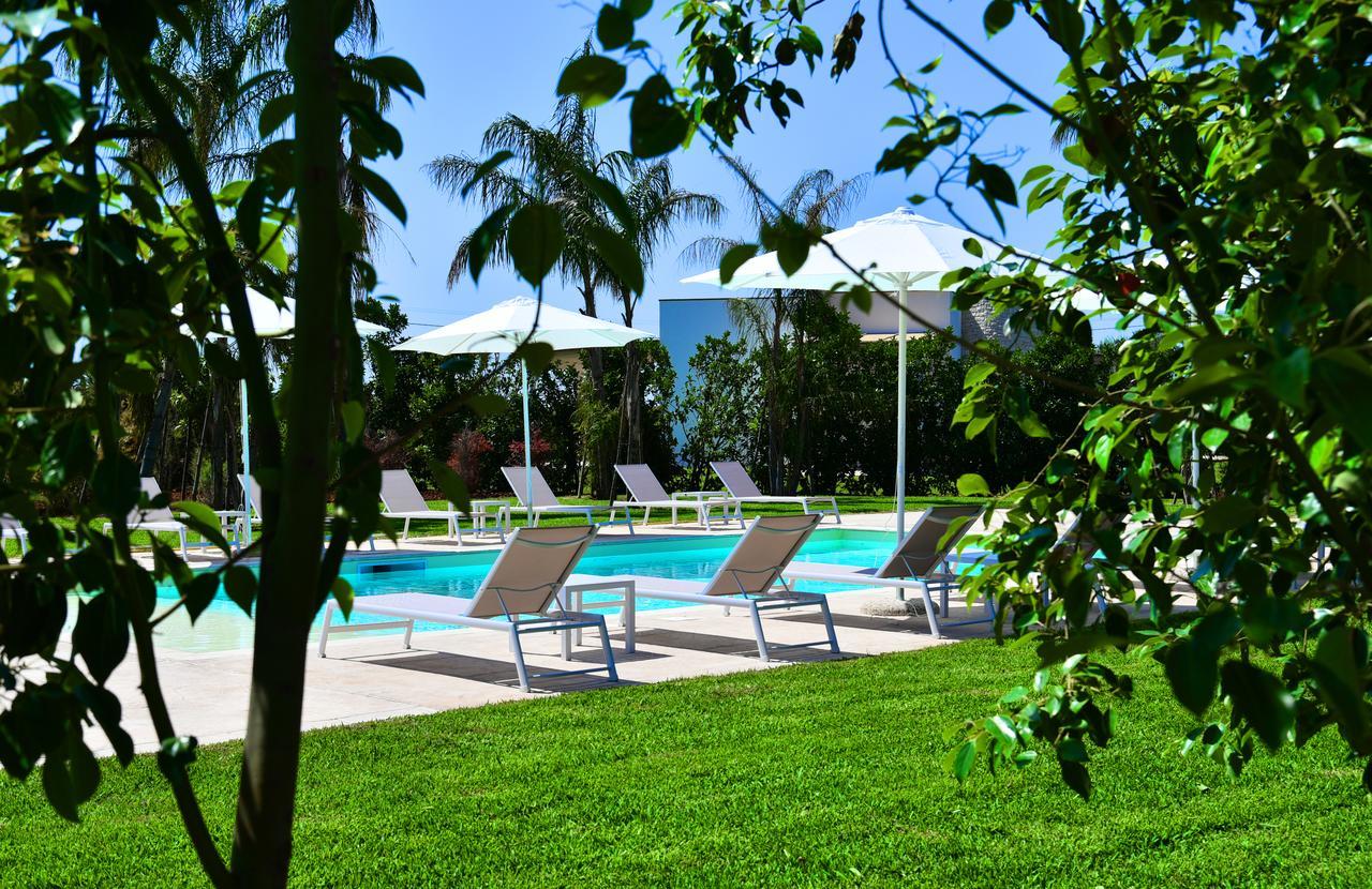 Borgo Fiorito Relais Bed & Breakfast ปาราบิตา ภายนอก รูปภาพ