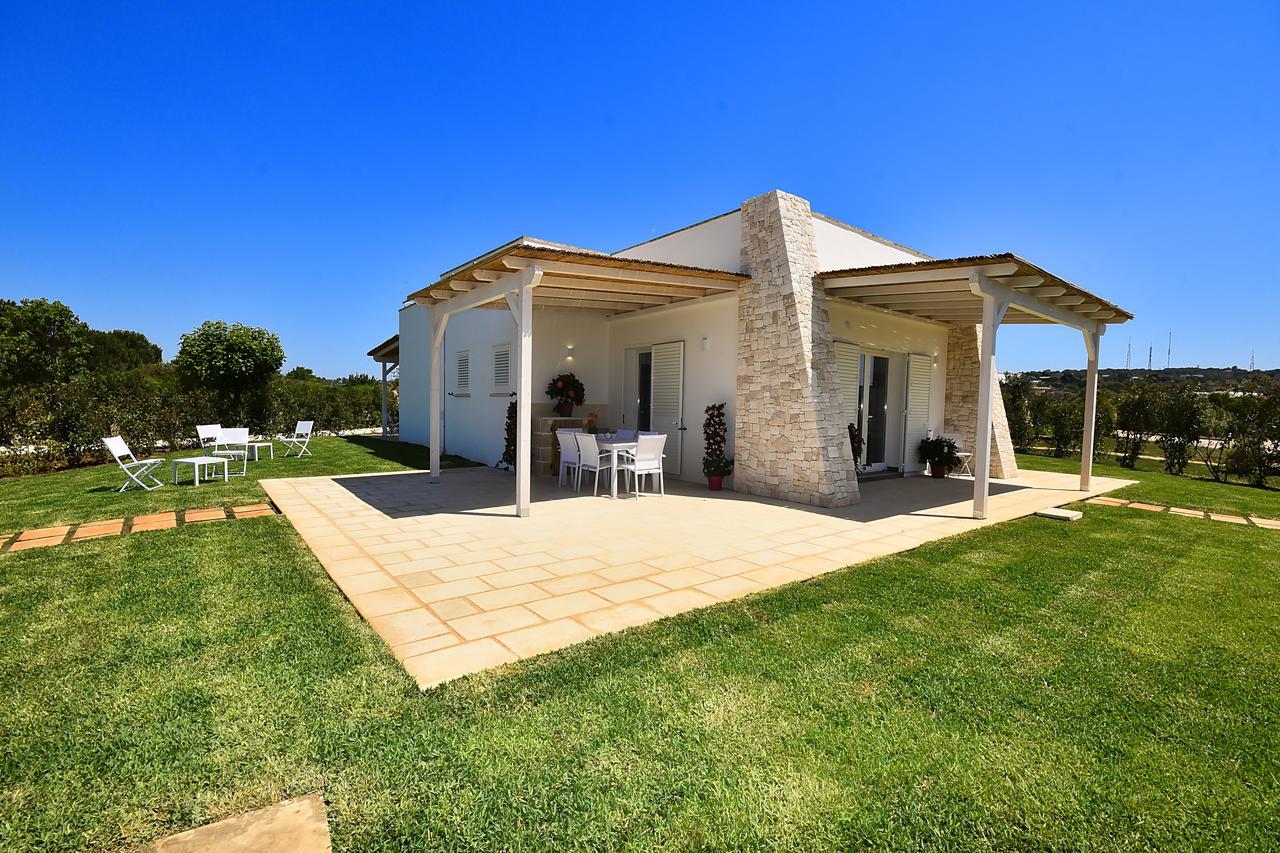Borgo Fiorito Relais Bed & Breakfast ปาราบิตา ภายนอก รูปภาพ