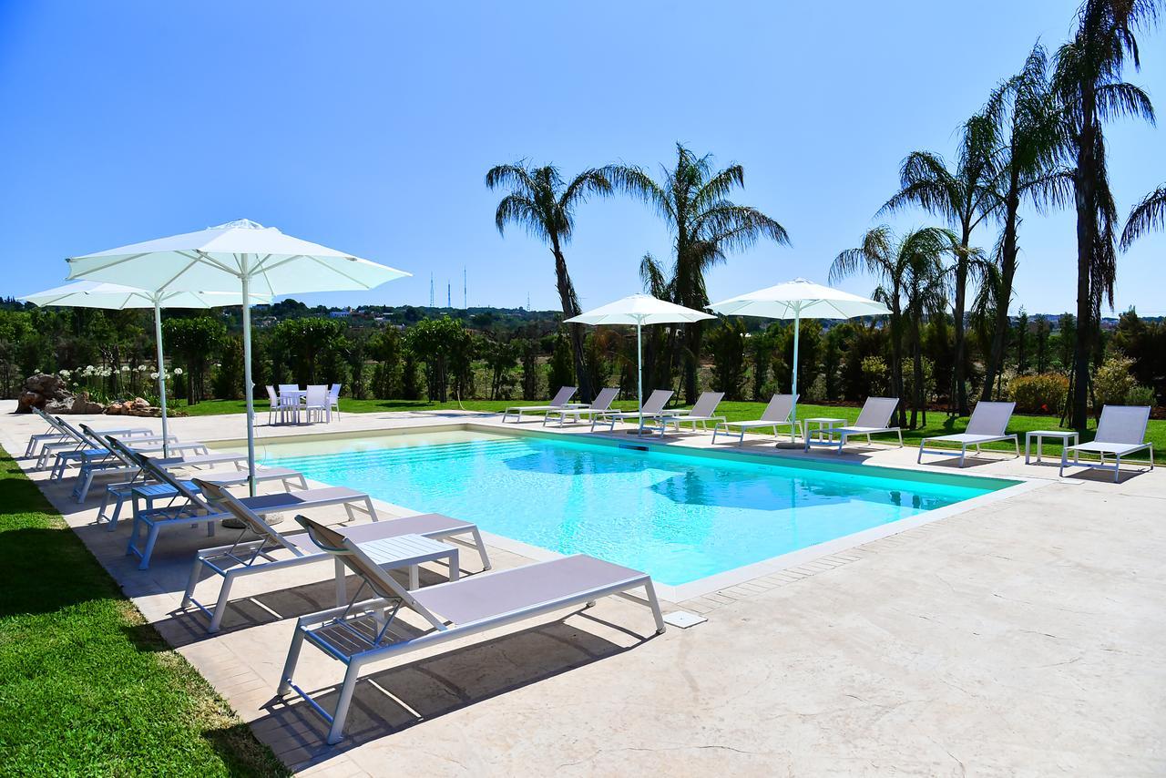 Borgo Fiorito Relais Bed & Breakfast ปาราบิตา ภายนอก รูปภาพ