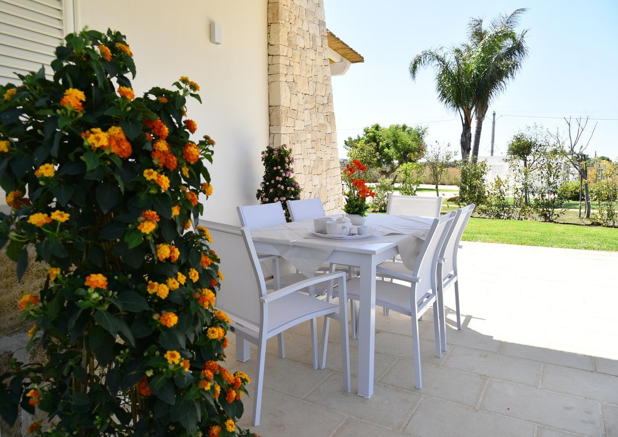 Borgo Fiorito Relais Bed & Breakfast ปาราบิตา ภายนอก รูปภาพ