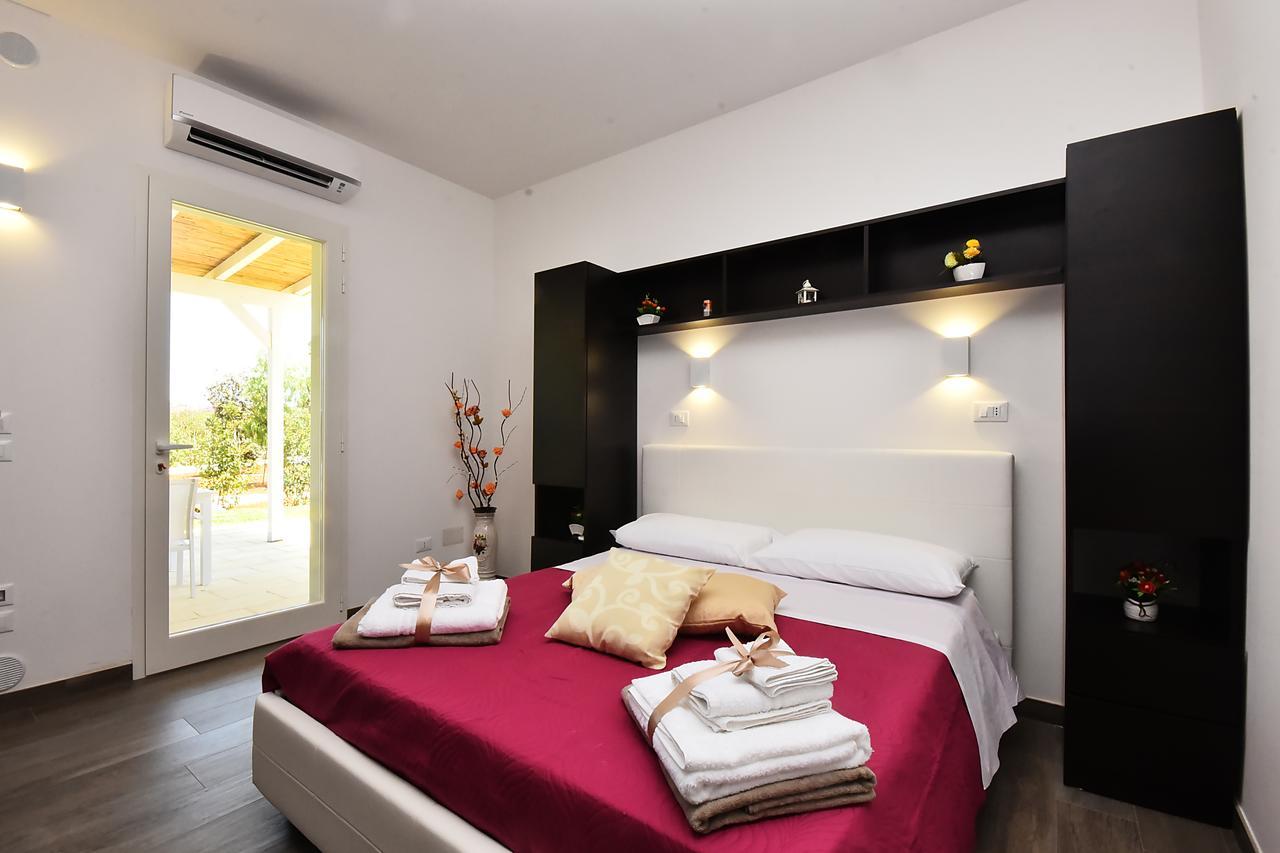 Borgo Fiorito Relais Bed & Breakfast ปาราบิตา ภายนอก รูปภาพ