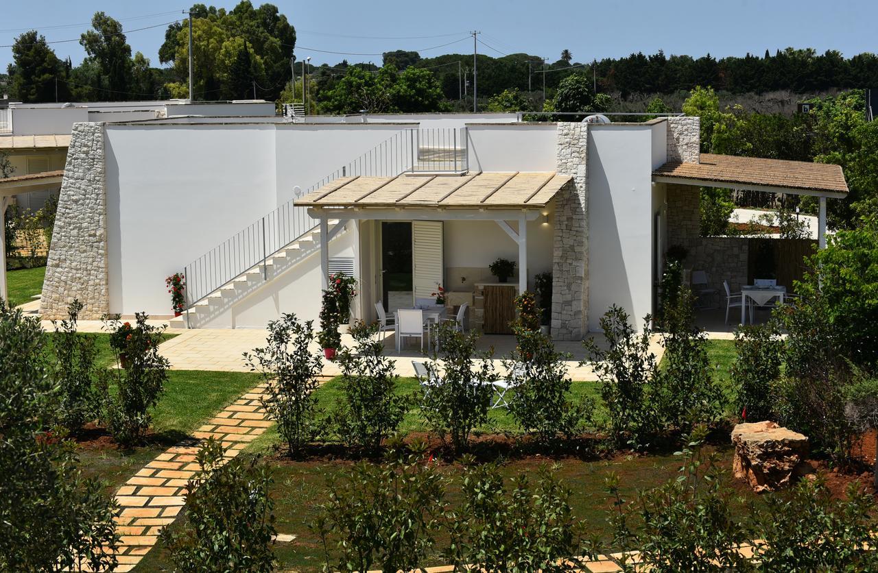 Borgo Fiorito Relais Bed & Breakfast ปาราบิตา ภายนอก รูปภาพ