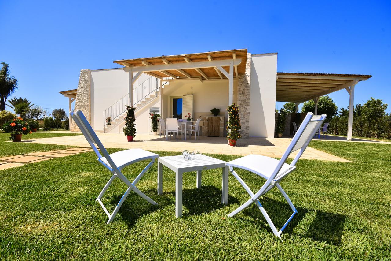 Borgo Fiorito Relais Bed & Breakfast ปาราบิตา ภายนอก รูปภาพ