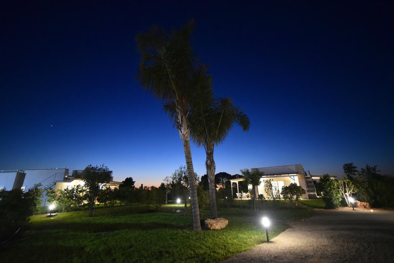Borgo Fiorito Relais Bed & Breakfast ปาราบิตา ภายนอก รูปภาพ