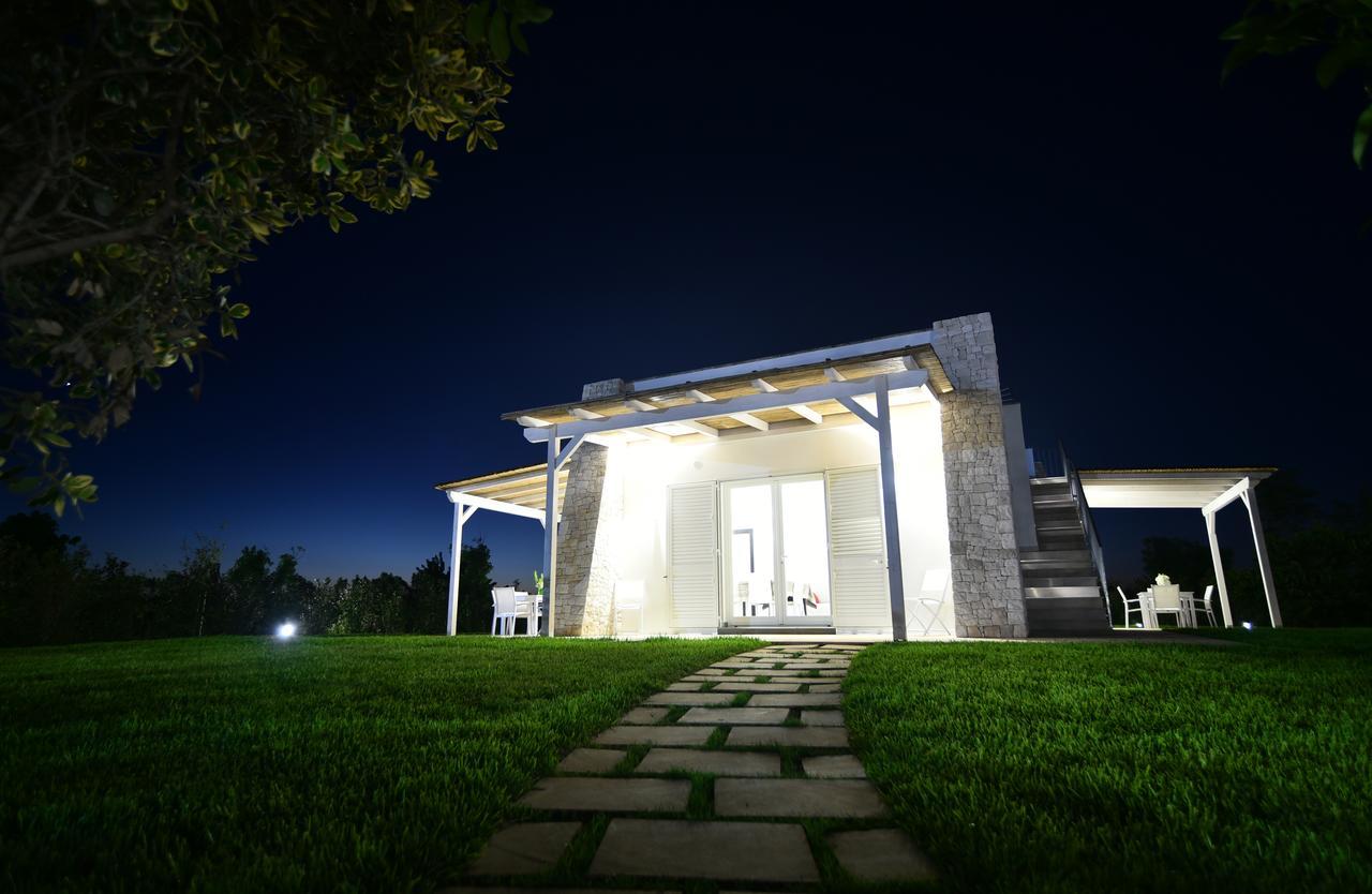 Borgo Fiorito Relais Bed & Breakfast ปาราบิตา ภายนอก รูปภาพ