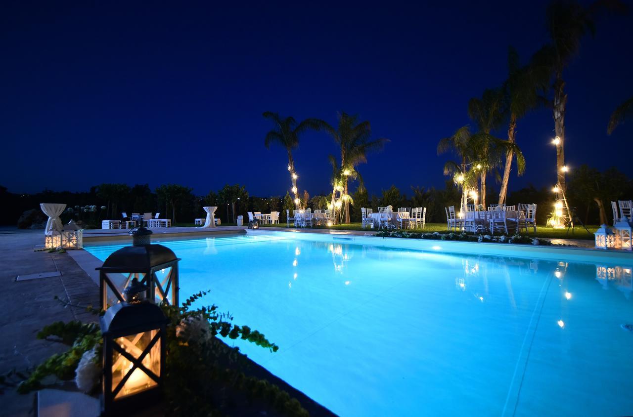 Borgo Fiorito Relais Bed & Breakfast ปาราบิตา ภายนอก รูปภาพ